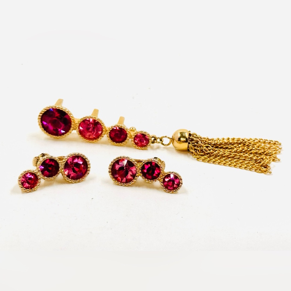 Vintage Sarah Coventry Gold & Fuchsia Pink Rhinestone Brooch & Earrings Set